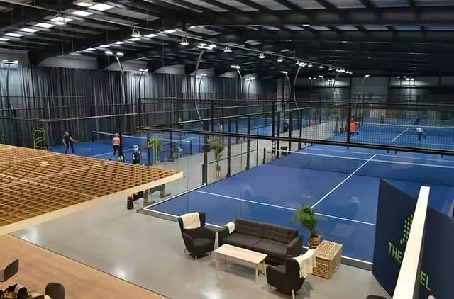 The Padel Hub Epsom (KT19) padel courts in London