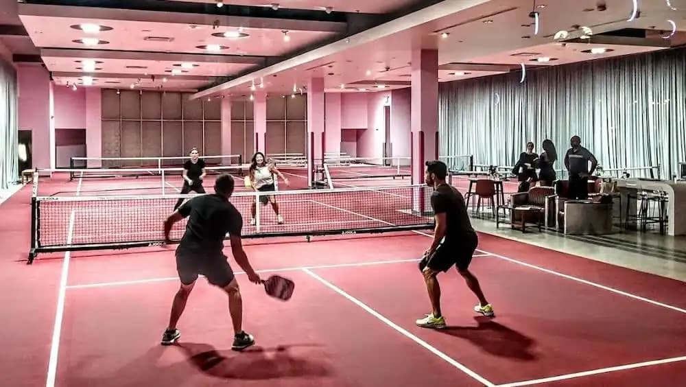 Racketeer padel courts in London