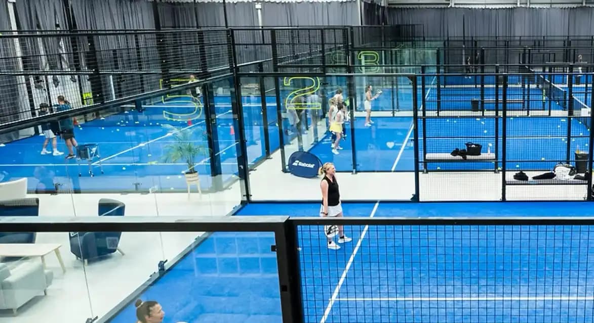 The Padel Hub North London (N20)
