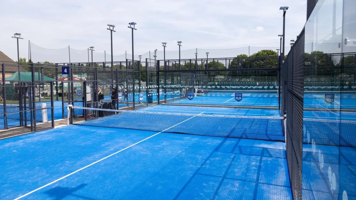 Padel courts at Powerleague Mill Hill in London – book online