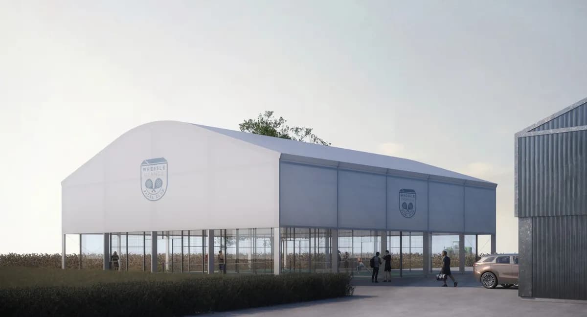 Padel courts at Wressle Grange Padel Club in Selby – book online